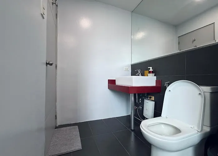 Apartahotel 2br With King & Queen Bed And Highspeed Wifi Near Shangri-la Bgc Manila
