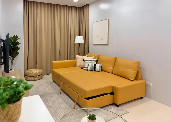 Apartahotel 2br With King & Queen Bed And Highspeed Wifi Near Shangri-la Bgc