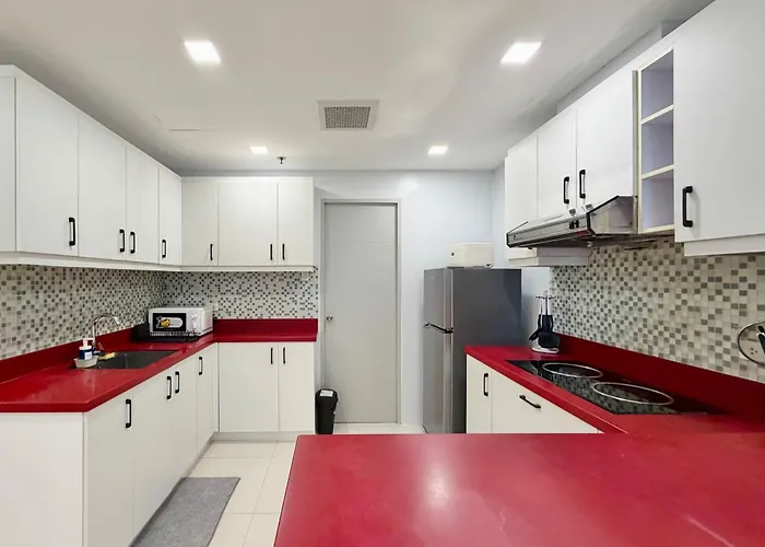 2br With King & Queen Bed And Highspeed Wifi Near Shangri-la Bgc 4* Manila